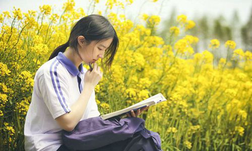 刘亦菲单手做平板支撑(刘亦菲晒平板支撑图)