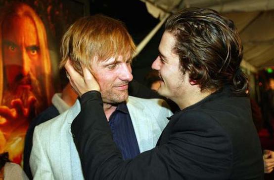 奥兰多布鲁姆为什么叫花开？奥兰多布鲁姆是(精灵王子奥兰多为什么叫开花)