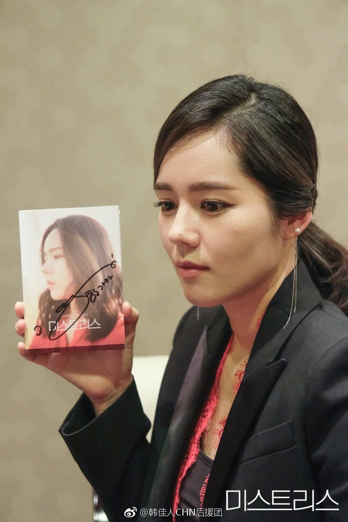 如何评价韩佳人的长相？韩佳人的鼻子是真的(韩佳人鼻子不好看)