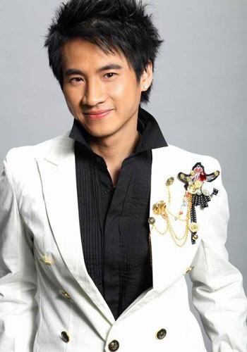 十二道锋味霍汶希失声痛哭(十二道锋味霍汶希生日视频)