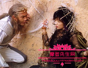 饭岛爱版的蜘蛛精剧照 饭岛爱版的蜘蛛精剧照