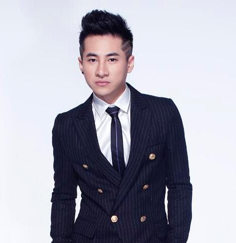 十二道锋味霍汶希失声痛哭(十二道锋味霍汶希生日视频)