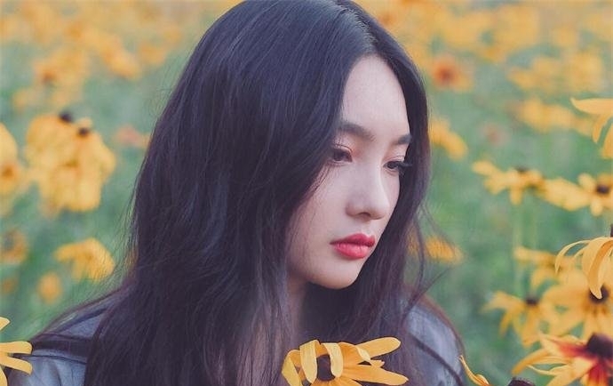 《我的前半生》中唐晶在得知罗子君和贺涵相(我的前半生唐晶问贺涵为什么喜欢罗子罗是多少集)