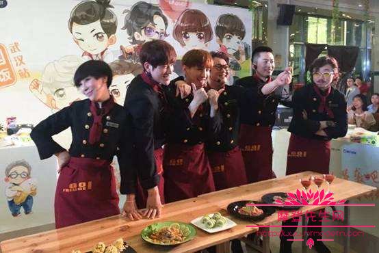 姚伟涛为什么没去JYP？姚伟涛和卢本娟真(卢本娟跟姚伟涛)