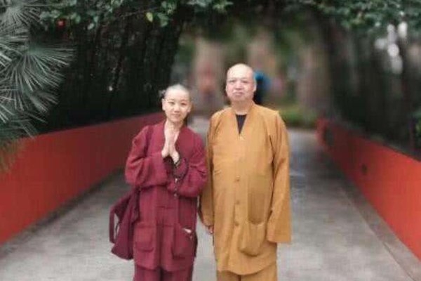 胡雅斯为什么出家真相(胡雅斯经历了什么) 胡雅斯为什么出家真相(胡雅斯经历了什么)