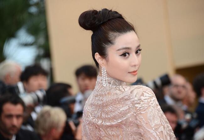 娱乐圈10大最不干净的女明星都有谁(娱乐圈中最不干净的女明星)