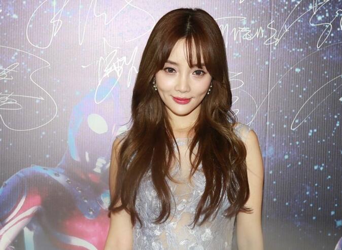 娱乐圈10大最不干净的女明星都有谁(娱乐圈中最不干净的女明星)