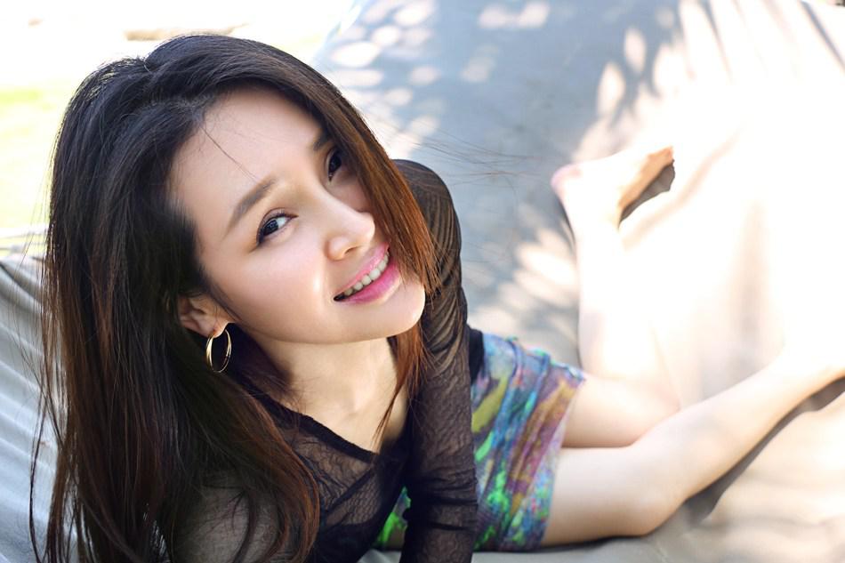 于明加整容前后对比照片(于明加颜值) 于明加整容前后对比照片(于明加颜值)