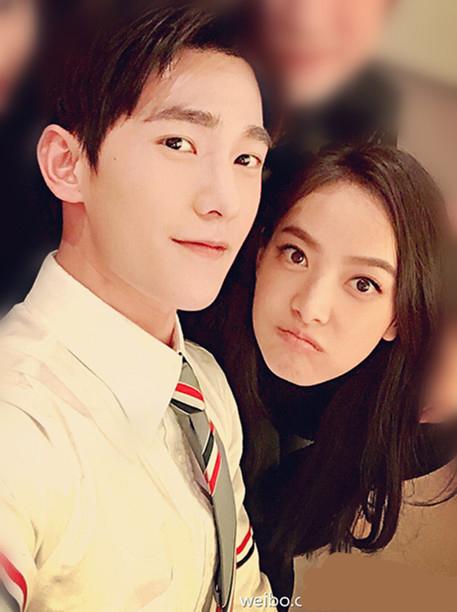 宋茜穿镂空抹胸装秀性感图片(宋茜镂空礼服)