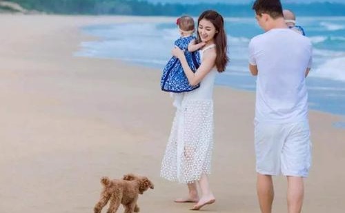 甘薇提出离婚诉讼向贾跃亭索赔近40亿(贾跃亭甘薇哪年结婚)