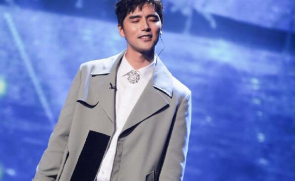 王晰为什么叫王老舞、欣欣