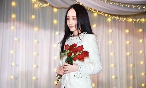 姚笛素颜与富商男友约会(姚笛与未婚夫聚会)