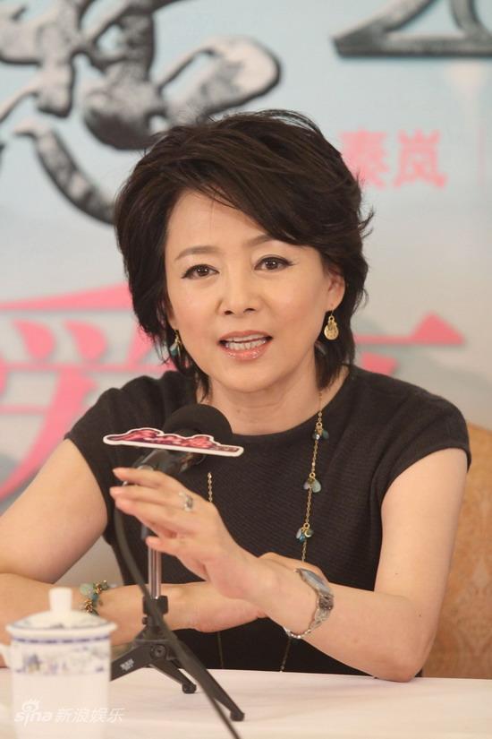 张瑜现如今在哪(张瑜现状近照)