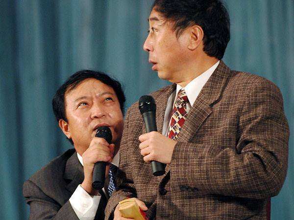 牛群和冯巩谁的辈分高(冯巩和牛群关系到底怎么样)