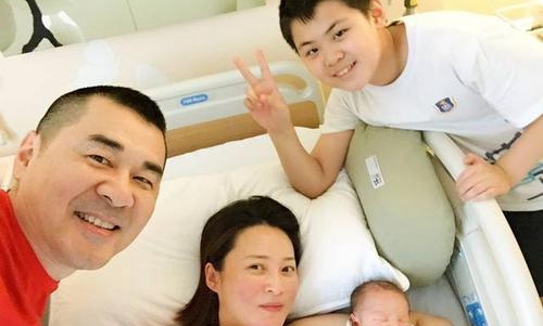 蒋勤勤为什么嫁给陈建斌？陈建斌殴打蒋勤勤(蒋勤勤和陈建斌的婚史)