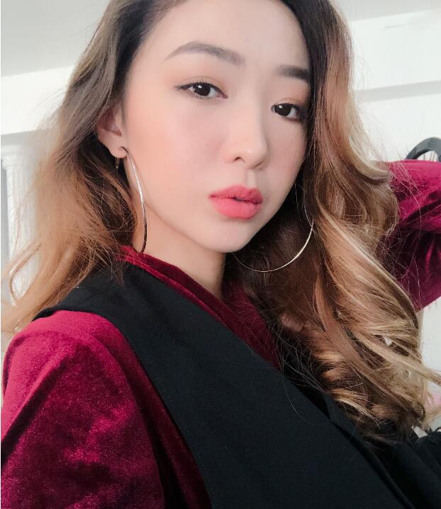 曾美慧孜不会笑感觉吓人(曾美慧孜好丑) 曾美慧孜不会笑感觉吓人(曾美慧孜好丑)