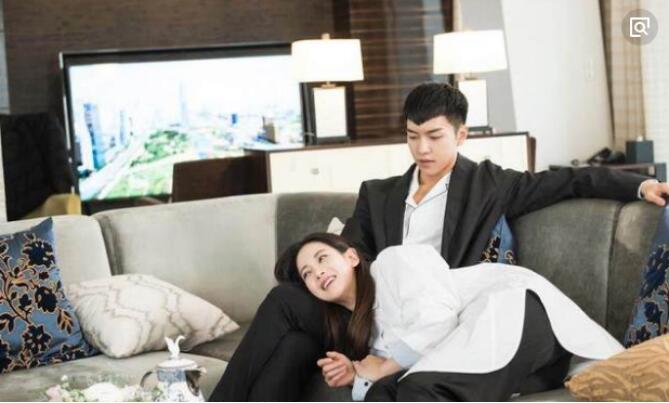 吴妍书李胜基私下关系如何