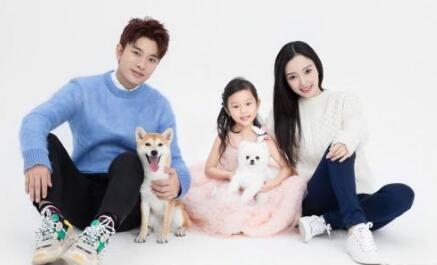 官宣了!鞠红川唐伯虎确定是情侣关系 官宣了!鞠红川唐伯虎确定是情侣关系