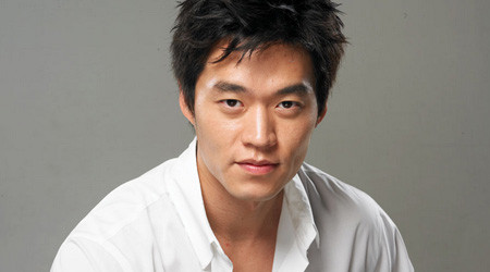 李瑞镇为什么不结婚?李瑞镇的兄弟姐妹资料 李瑞镇为什么不结婚?李瑞镇的兄弟姐妹资料