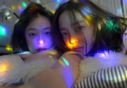 雪莉闺蜜具荷拉疑因网络暴力家中自杀 雪莉闺蜜具荷拉疑因网络暴力家中自杀