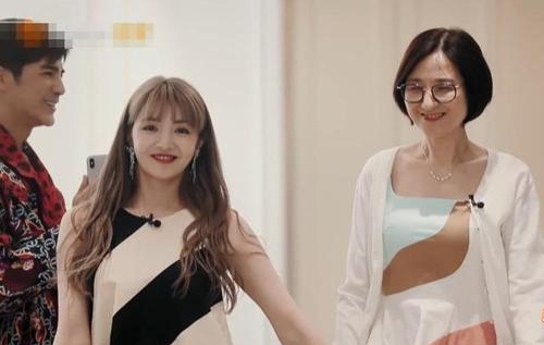 麦迪娜姜潮怎么认识走在一起的(麦迪娜和姜潮第一次见面) 麦迪娜姜潮怎么认识走在一起的(麦迪娜和姜潮第一次见面)