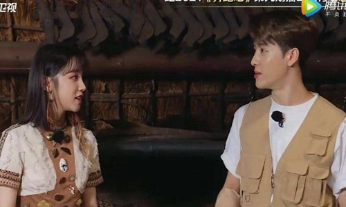 王嘉尔宋雨琦被拍过夜疑恋情曝光(王嘉尔宋雨琦奔跑吧是哪一期)