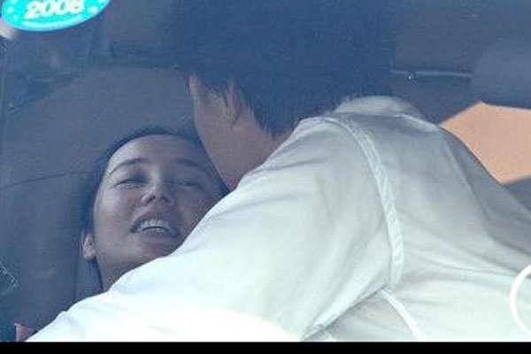 黄轩蒋雯丽天涯扒皮姐弟恋细节(蒋雯丽与黄轩关系)