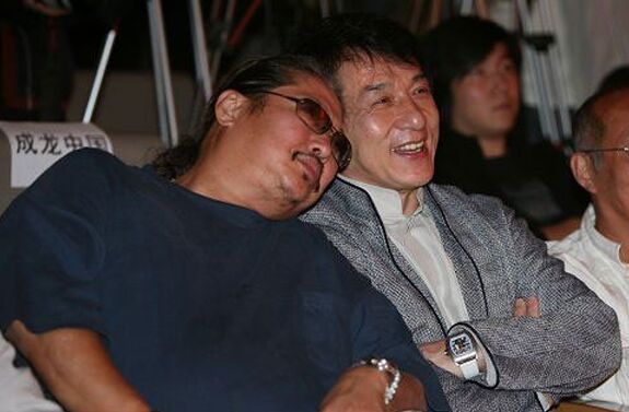 成龙为什么害怕老婆林凤娇？成龙是如何取得(林凤娇是成龙的老婆吗)