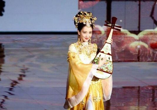 佟丽娅图片民族风造型曝光 佟丽娅图片民族风造型曝光