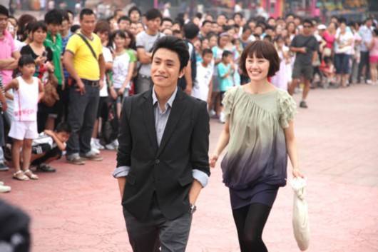 袁泉和陈坤为何那么像(陈坤和袁泉是同学吗)