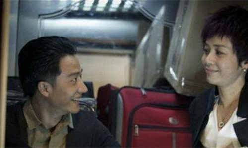 黄轩蒋雯丽天涯扒皮姐弟恋细节(蒋雯丽与黄轩关系)