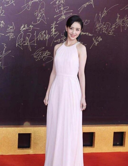 佟丽娅图片民族风造型曝光 佟丽娅图片民族风造型曝光