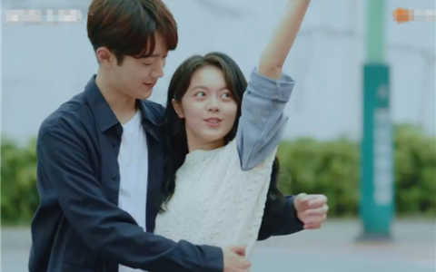 赵今麦胡先煦吻照二人什么关系(赵今麦和胡先煦的关系)