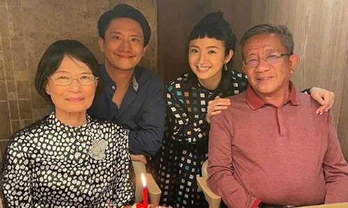 林依晨微博发文称是的我怀孕了(林依晨的新浪微博)