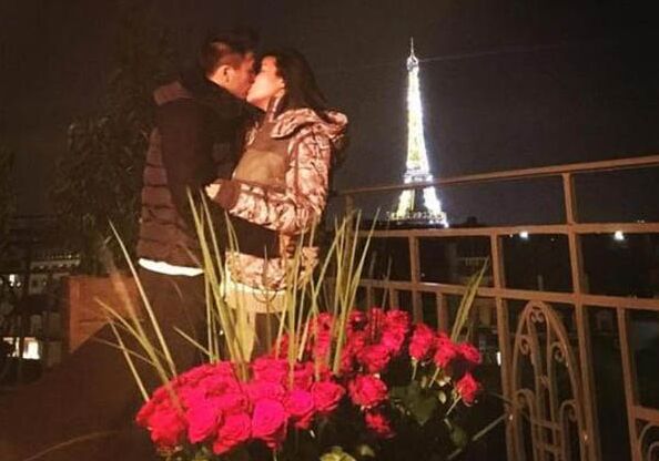 奚梦瑶何超欣同框热搜比美(奚梦瑶近照疑似怀孕)