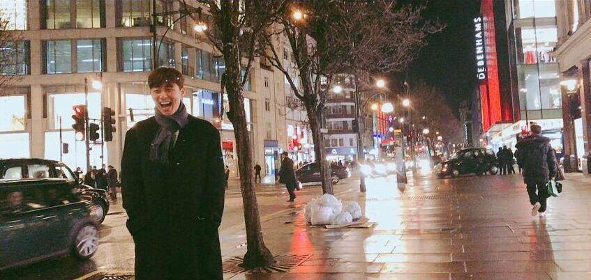 朴敏英的双眼皮好自然图(朴彩英的双眼皮)