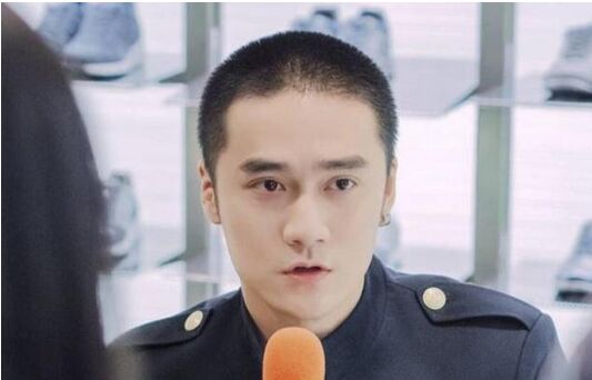 经纪人是干什么的？明星的经纪人工资多少站(明星经纪人的工作)