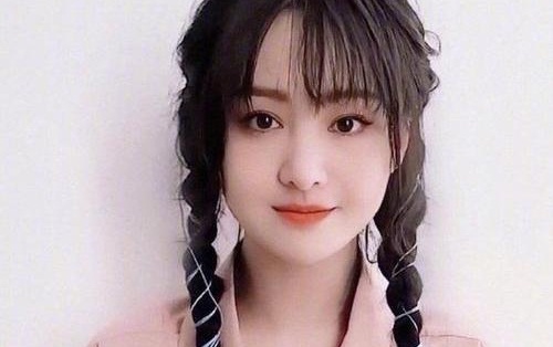 郑爽微博评论周扬青为何被骂迷惑发言(郑爽回应周扬青事情)