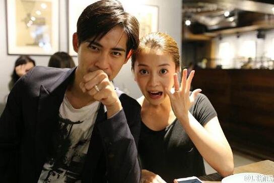 喻虹渊很像许玮伦的照片