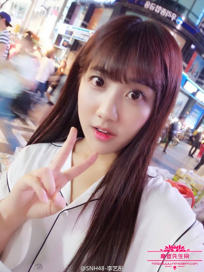 李艺彤和黄婷婷微博吵架截图(李艺彤黄婷婷和好了吗)