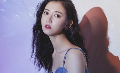 陈钰琪整容出道前长什么样的(陈钰琪长什么样子)