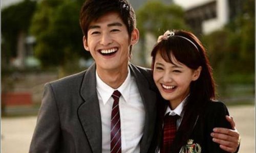 郑爽发布会自扇耳光吓坏众人(郑爽活动现场自扇巴掌) 郑爽发布会自扇耳光吓坏众人(郑爽活动现场自扇巴掌)