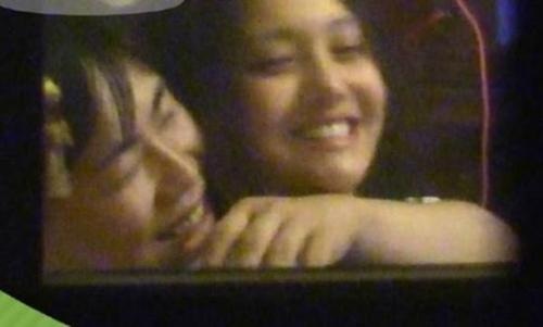 郑爽发布会自扇耳光吓坏众人(郑爽活动现场自扇巴掌) 郑爽发布会自扇耳光吓坏众人(郑爽活动现场自扇巴掌)