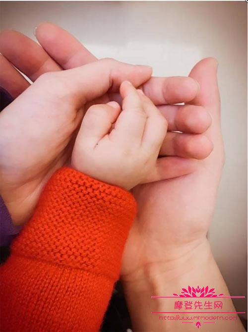 喻虹渊很像许玮伦的照片