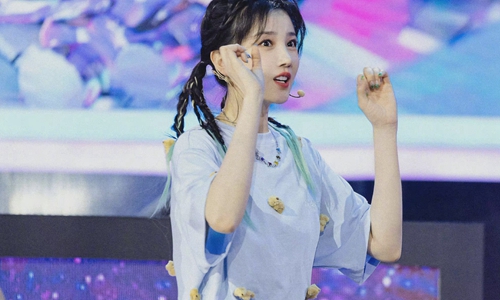 谷嘉诚赵丽娇疑似分手(谷嘉诚女朋友秀恩爱)