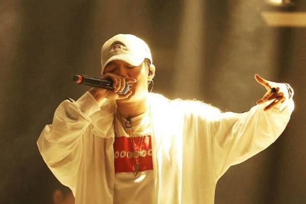 红花会弹壳是富二代吗?红花会弹壳女朋友张 红花会弹壳是富二代吗?红花会弹壳女朋友张