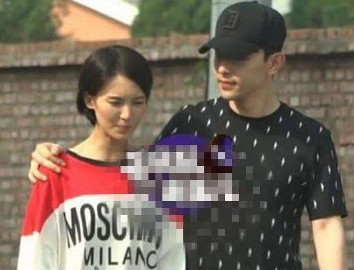 金晨邓伦在一起多久(邓伦和金晨在一起多久)