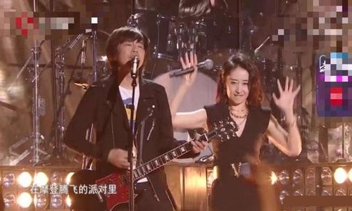 刘敏涛唱歌表情管理失控是什么原因(刘敏涛为啥表情管理失控)