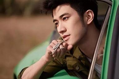 李治廷为什么不能跳伞?李治廷是王力宏表弟