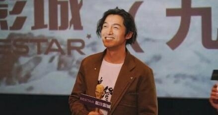 胡歌寸头图片网友直呼任性(胡歌短发照片)